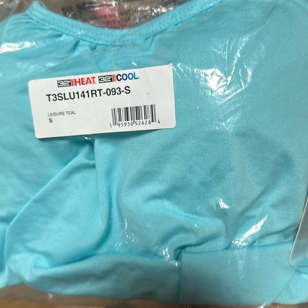 Three 32° Cool tank tops with built in bra